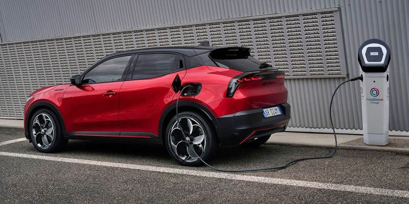 clio parasina alfa romeo alin hem de 300 bin tl faizsiz kredi ile 1 HhdJXCaQ