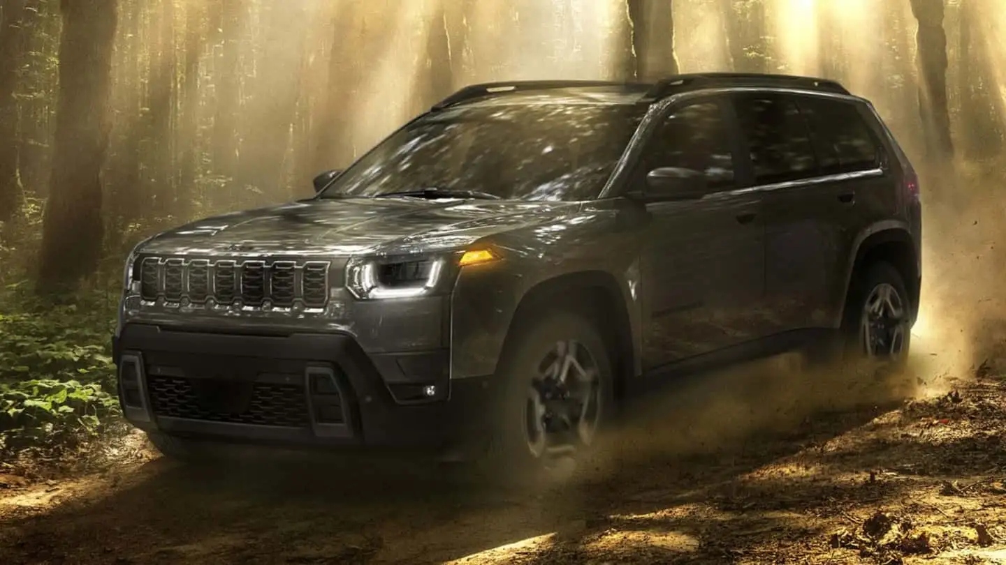 jeepin emekliye ayirdigi sevilen modeli cherokee geri donuyor resm tasarimi paylasildi 1 MLSsrdh5