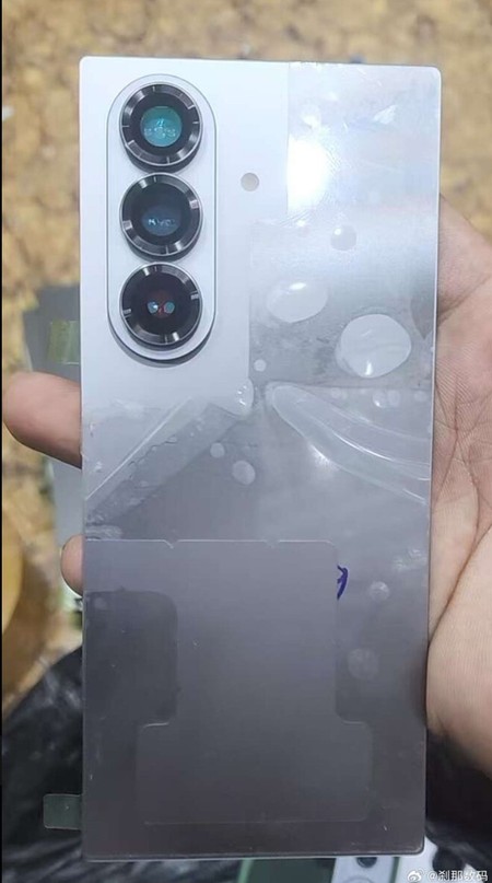 samsung galaxy fold 7 kanli canli goruntulendi 0 JqDTMwYR