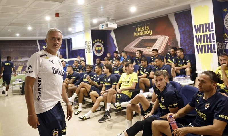 Ali Koç Mourinho ile görüşmek için Londra'ya uçtu, işte ödenecek tazminat ali koc mourinho ile gorusmek icin londraya uctu iste odenecek tazminat 4 LH1hCN28