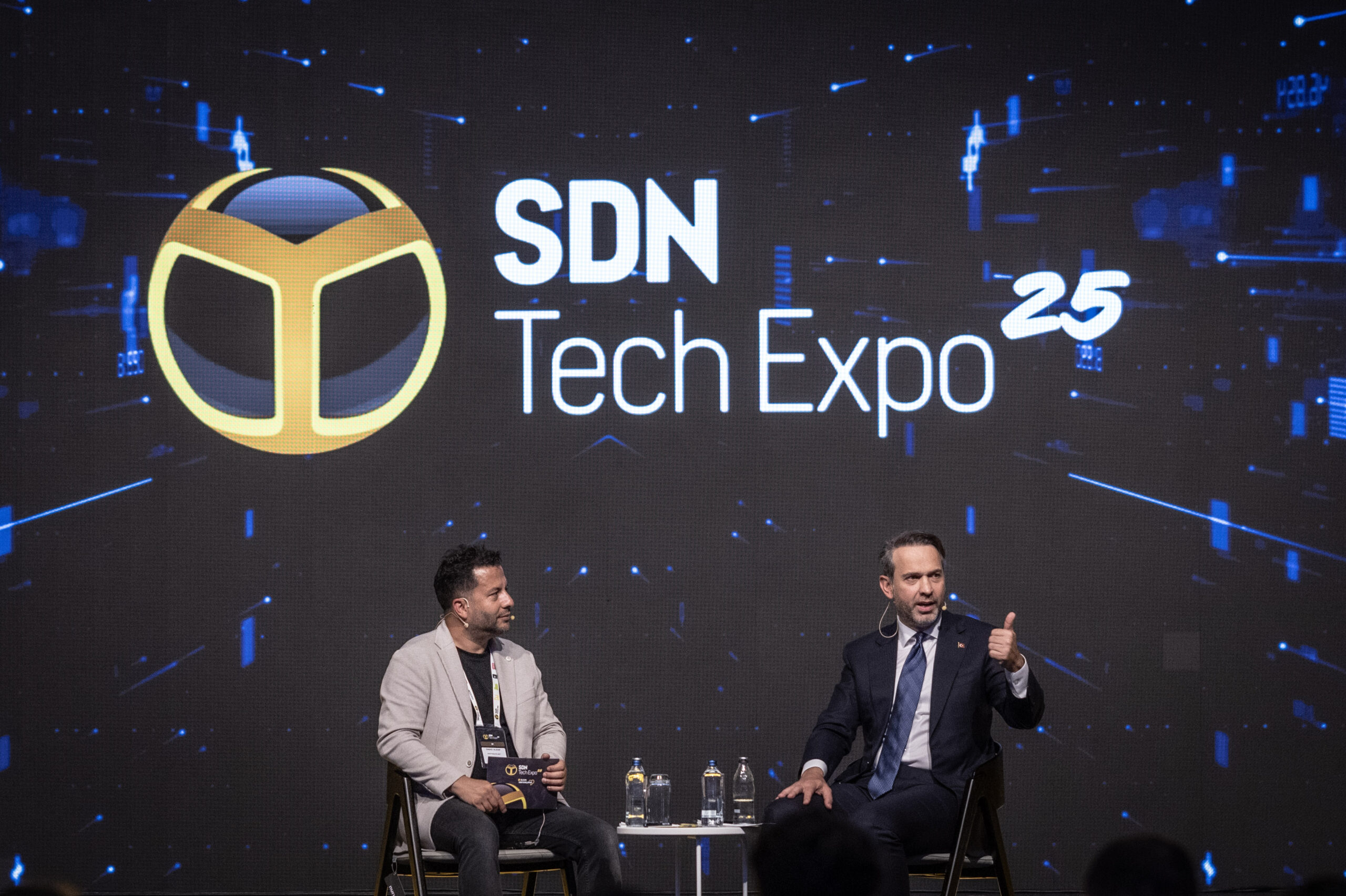 bakan bayraktar sdn tech expoda konustu yenilenebilir guc yatirimlari hizlaniyor 0 vJq9JkES