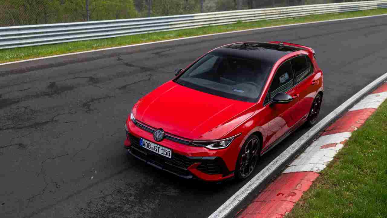 gtiin simdiye kadarki en guclusu iste karsimizda volkswagen golf gti edition 50 1 i66Cpi5S
