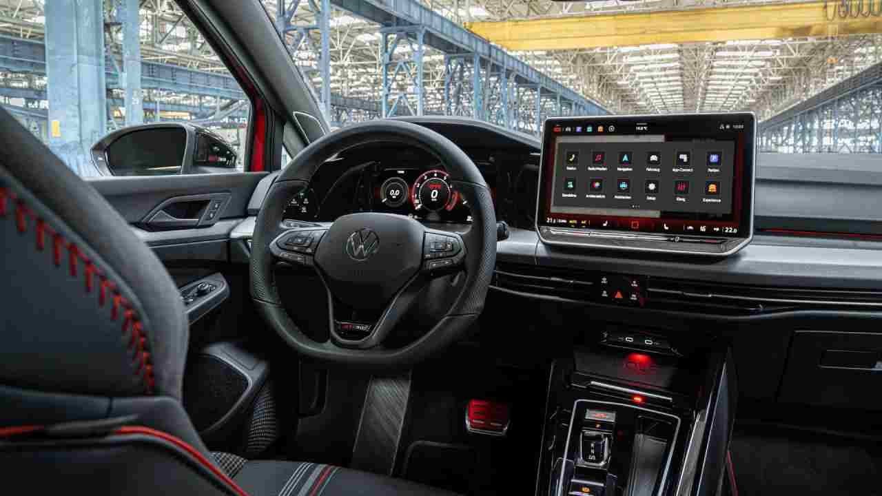 gtiin simdiye kadarki en guclusu iste karsimizda volkswagen golf gti edition 50 3 u7jzVkba