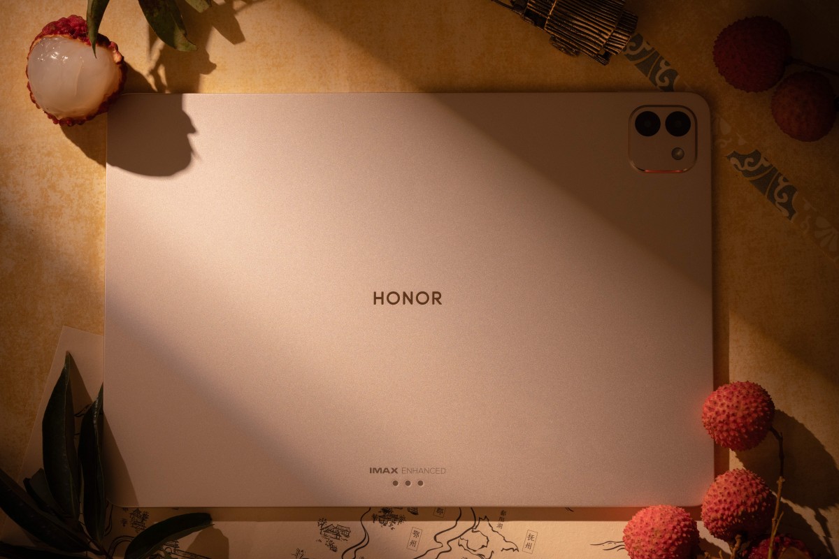 Honor, MagicPad 3’ün dizaynını paylaştı: İşte bu türlü görünecek! honor magicpad 3un dizaynini paylasti iste bu turlu gorunecek 1 QTVmReDt