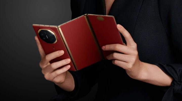 huaweinin yeni tri fold telefonu yolda lansman takvimi sizdi 0 SNUMSywY