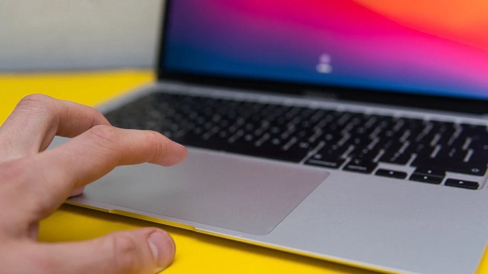 MacBook’ta Uzmanlaşın: En Düzgün Klavye ve TouchPad İpuçları macbookta uzmanlasin en duzgun klavye ve touchpad ipuclari 0 4zI7g5Jt