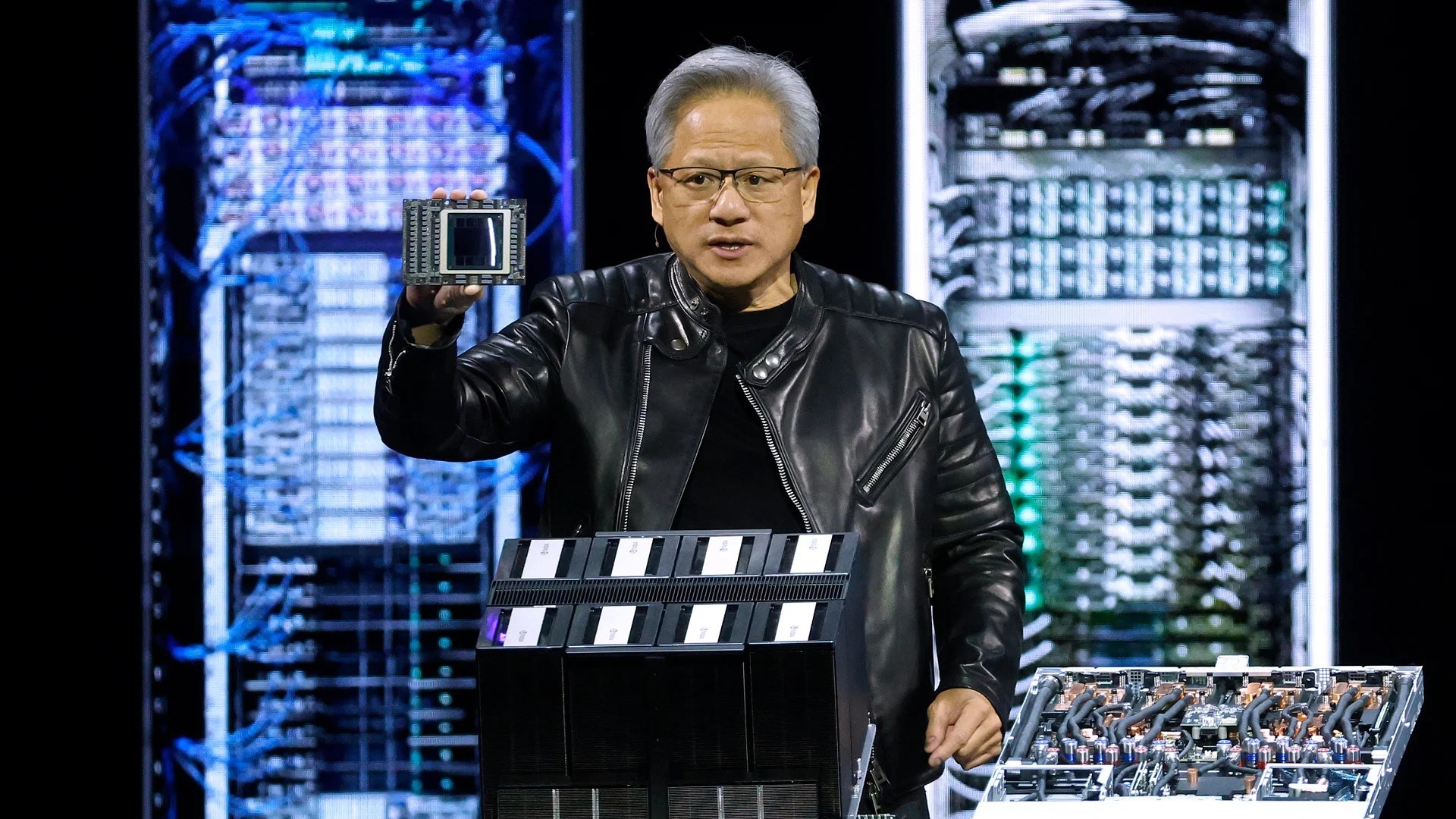 Nvidia CEO'su Huang: "Yapay zeka son 10 yılda bir milyon kat gelişti" nvidia ceosu huang yapay zeka son 10 yilda bir milyon kat gelisti 0 8SqUH7QV