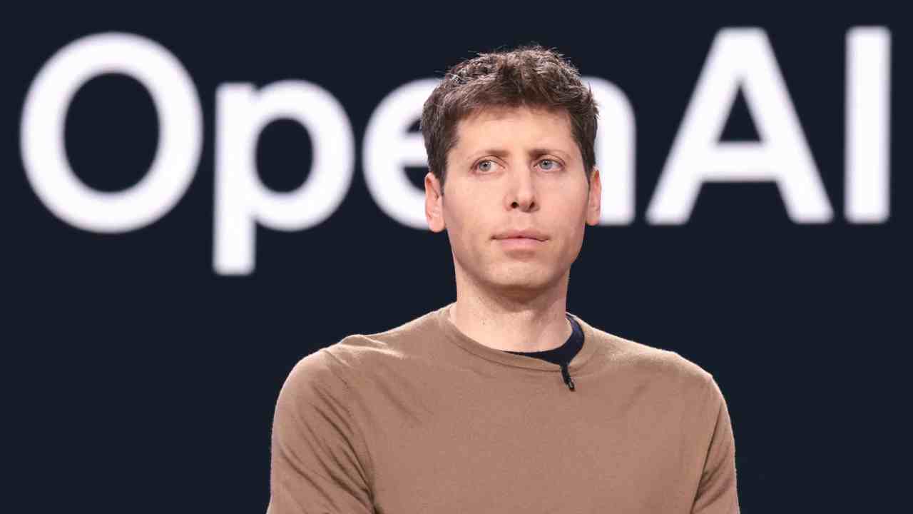 openai ceosu sam altmanin 5 gun icinde evvel kovulup sonra geri cagirildigi idare krizi