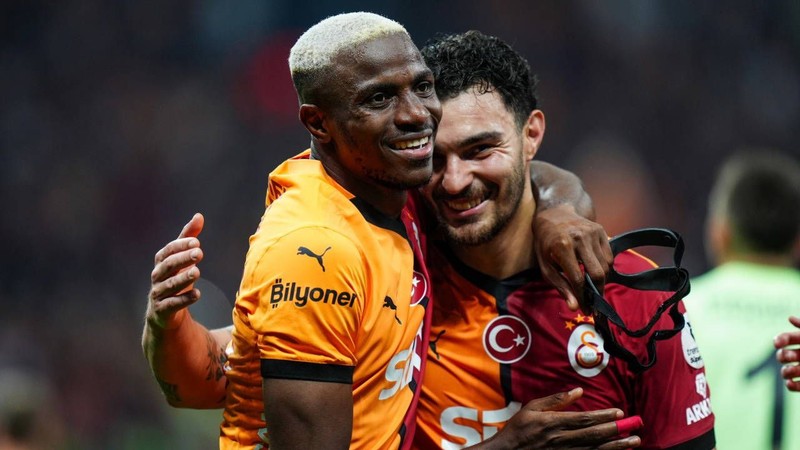 Osimhen'den Galatasaray'a hakaret dolu cümleler: Zavallılar, burada kalmayacağım osimhenden galatasaraya hakaret dolu cumleler zavallilar burada kalmayacagim 2 PMSAL9ZI