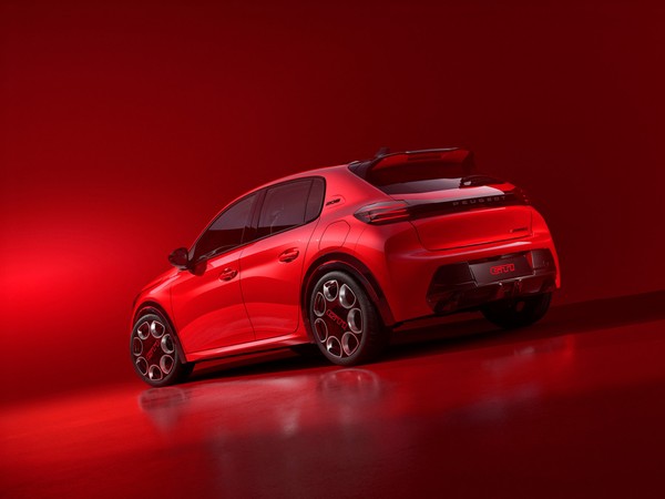 peugeotnun gti efsanesi yeni e 208 gti ile yine dogdu 1 85usP8rN