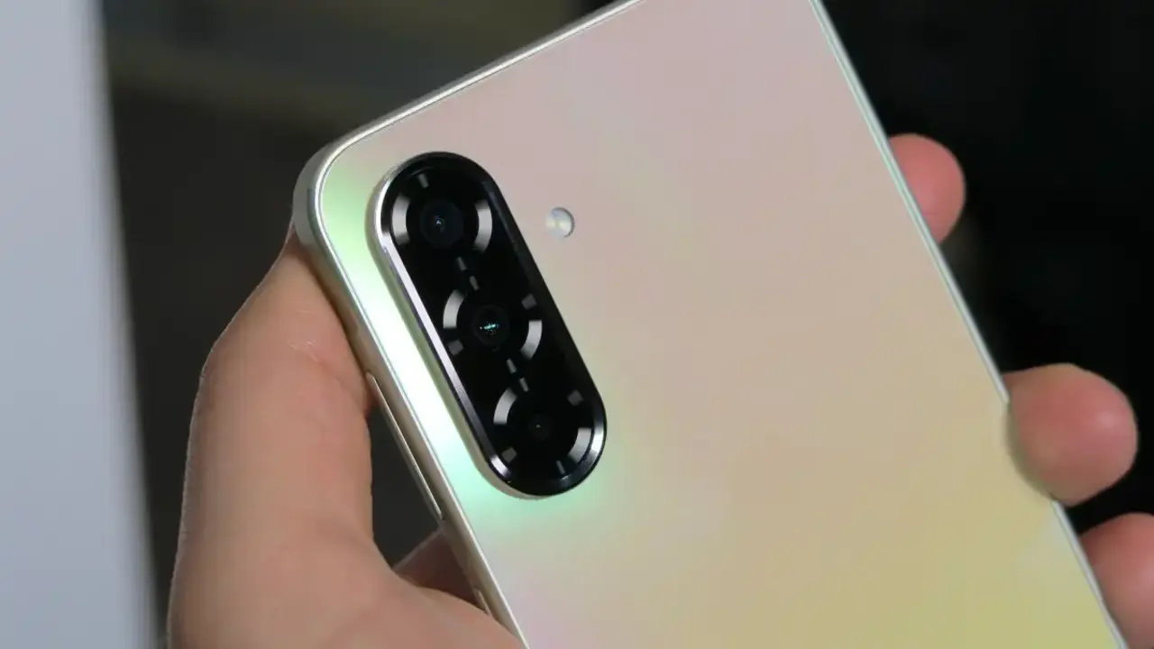 Samsung, sevilen modelinde One UI 8’i test ediyor! samsung sevilen modelinde one ui 8i test ediyor 0 YIGlDLih