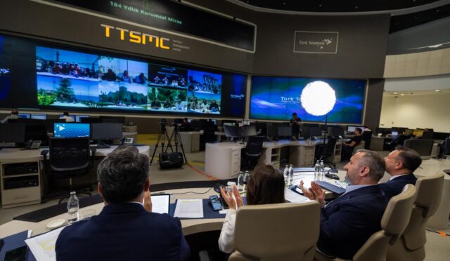 turk-telekom-81-vilayette-fiberle-dijital-omurga-kurdu-cpelTbaz
