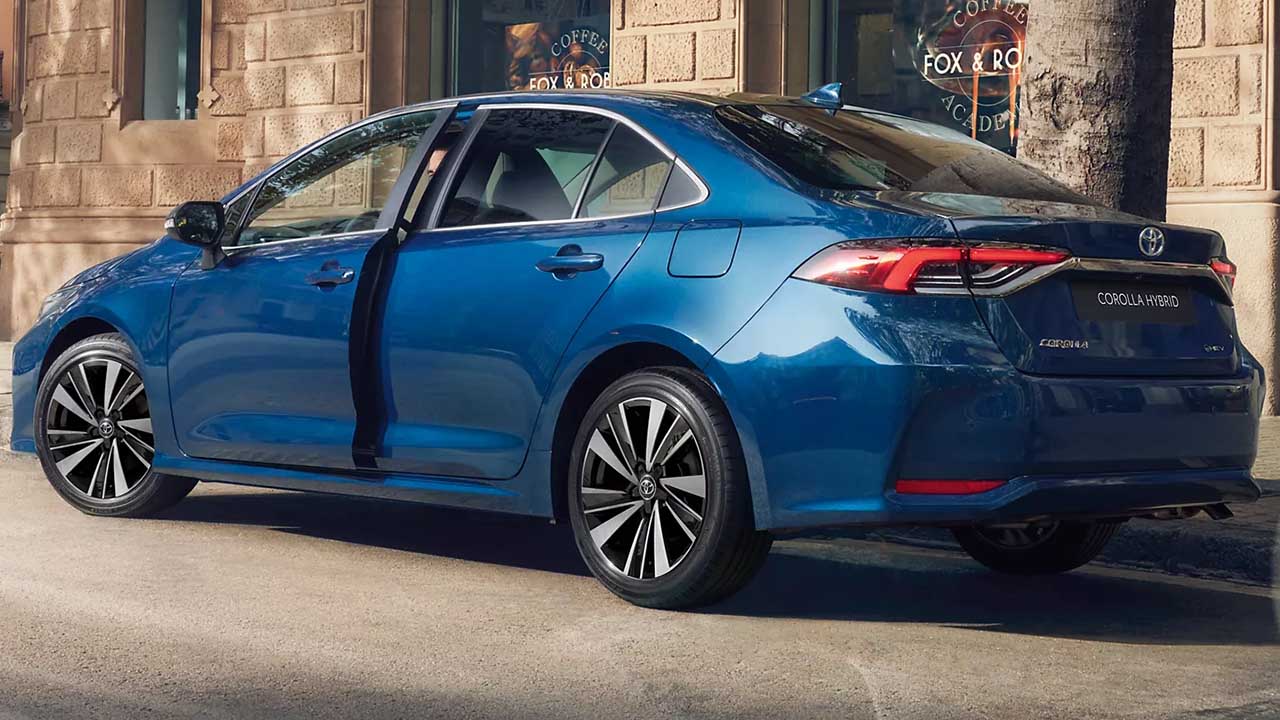 2025 toyota corolla alinir mi tasarimi donanimi performansi ve fiyati 7 7DA8MI69