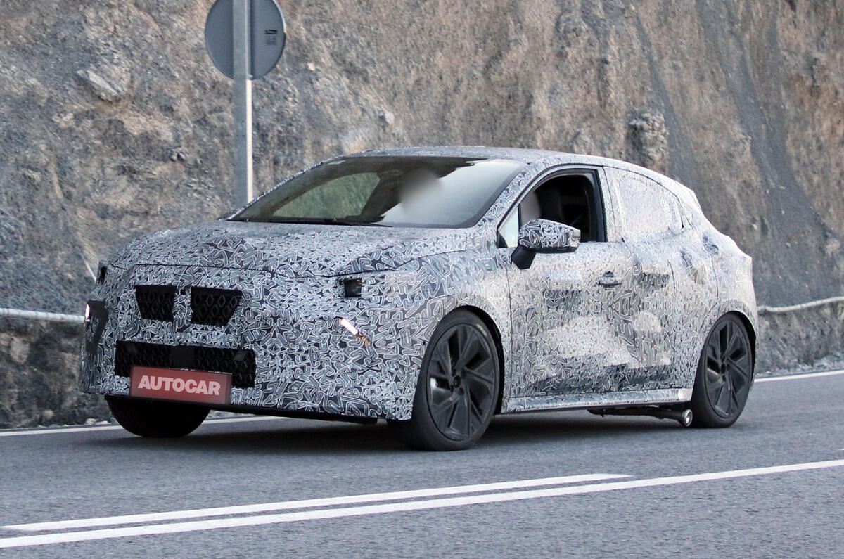 2026 model renault clio birinci defa gorucuye cikiyor 0