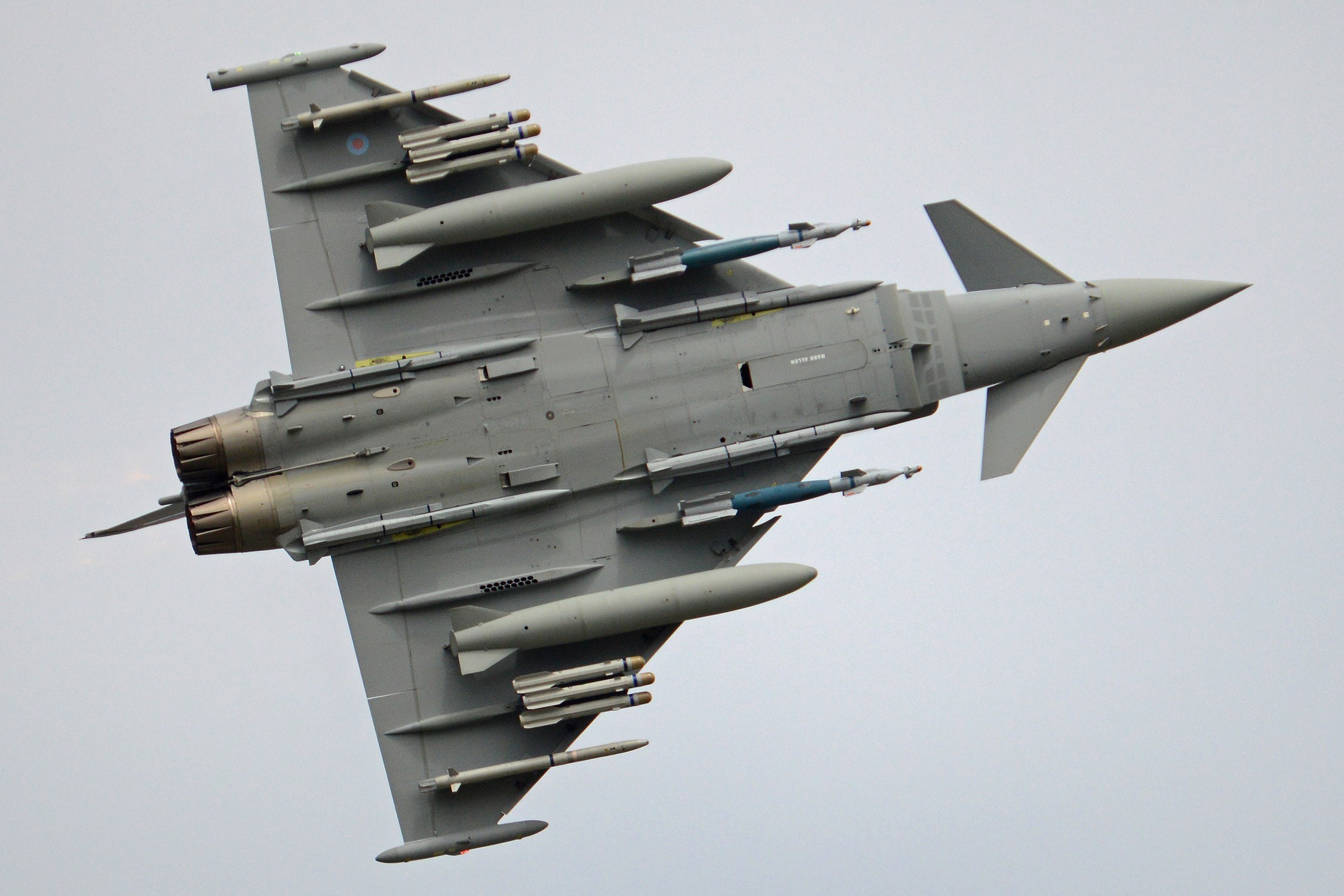 Almanya’dan Türkiye’ye Eurofighter onayı: 40 savaş uçağı için yeşil ışık almanyadan turkiyeye eurofighter onayi 40 savas ucagi icin yesil isik 0 9Mb7KTH6