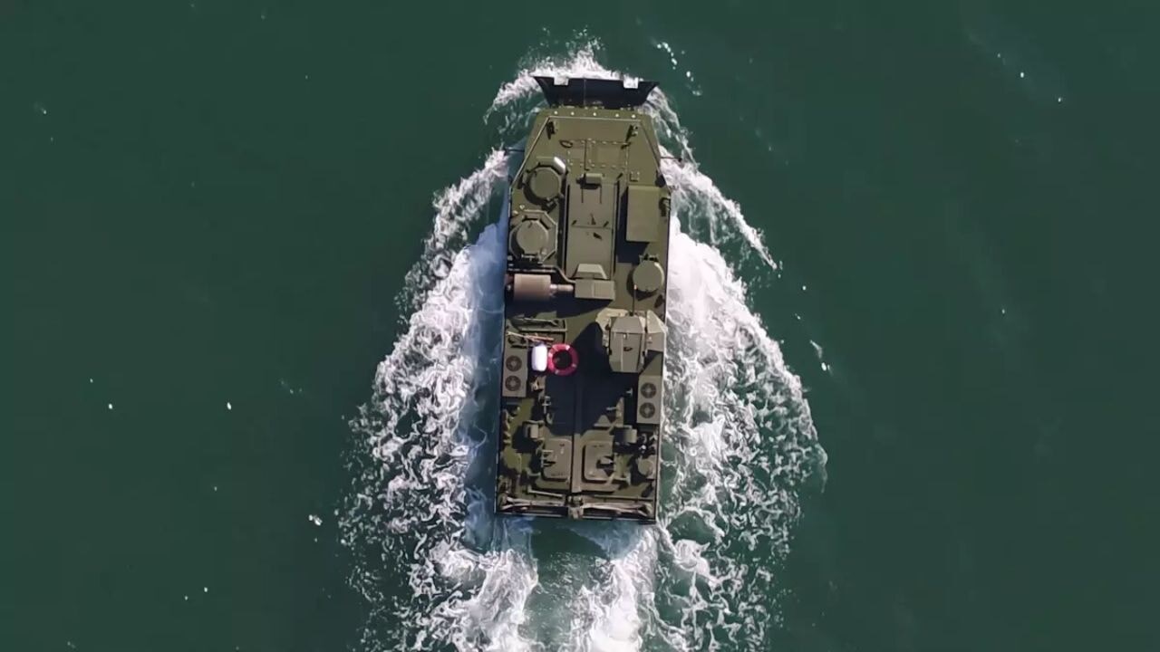 amfibi hamle araci fnss zahaya anti tank dayanagi geldi 1 5GFtyF61