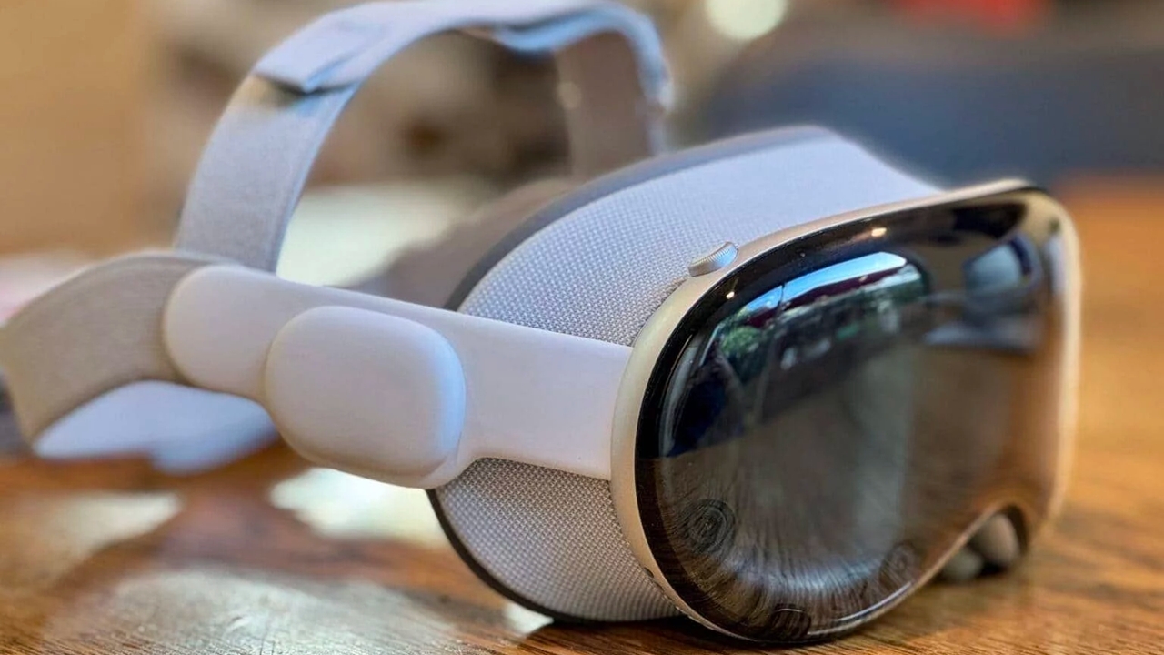 apple bu yil yeni bir vision pro tanitmaya hazirlaniyor pekala eski modelden farki ne 9LCJ1bDX