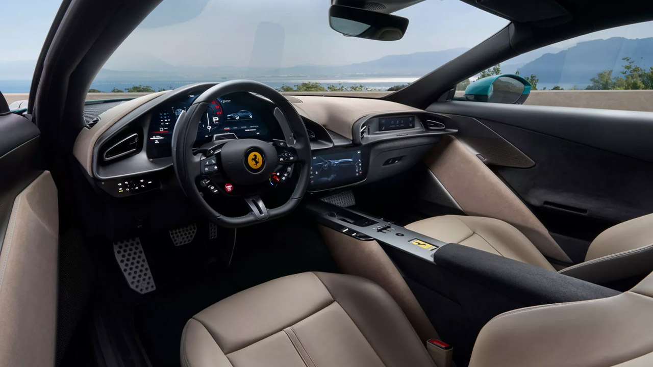 ferrari duslerinizi susleyecek yeni arabasi amalfiyi tanitti 1 ldIVtFkr
