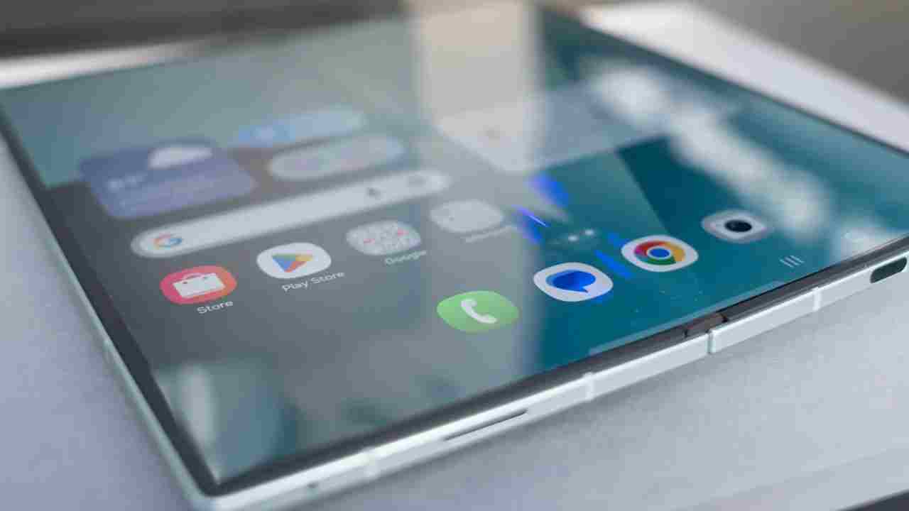 galaxy z fold 7nin incelik sirri ortaya cikti samsung nasil bu kadar ince yapabildigini zVOwvcQZ