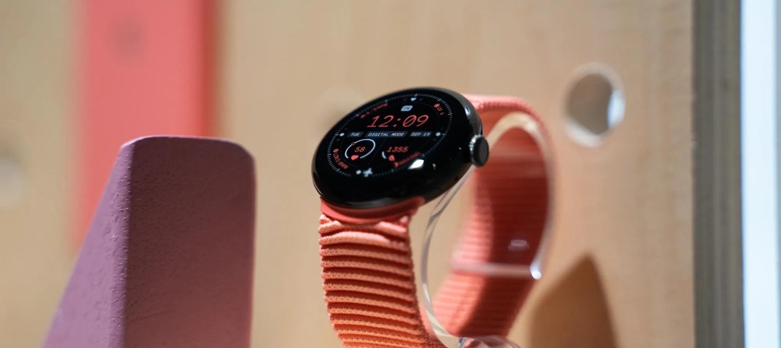 google pixel watch 4un renk ve kayis secenekleri ortaya cikti 2 G8gagpFH