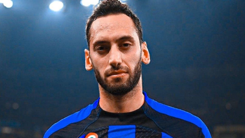 hakan calhanoglu fenerbahcede ali koc tek telefonuyla transferi bitirdi 2 zONYzpag