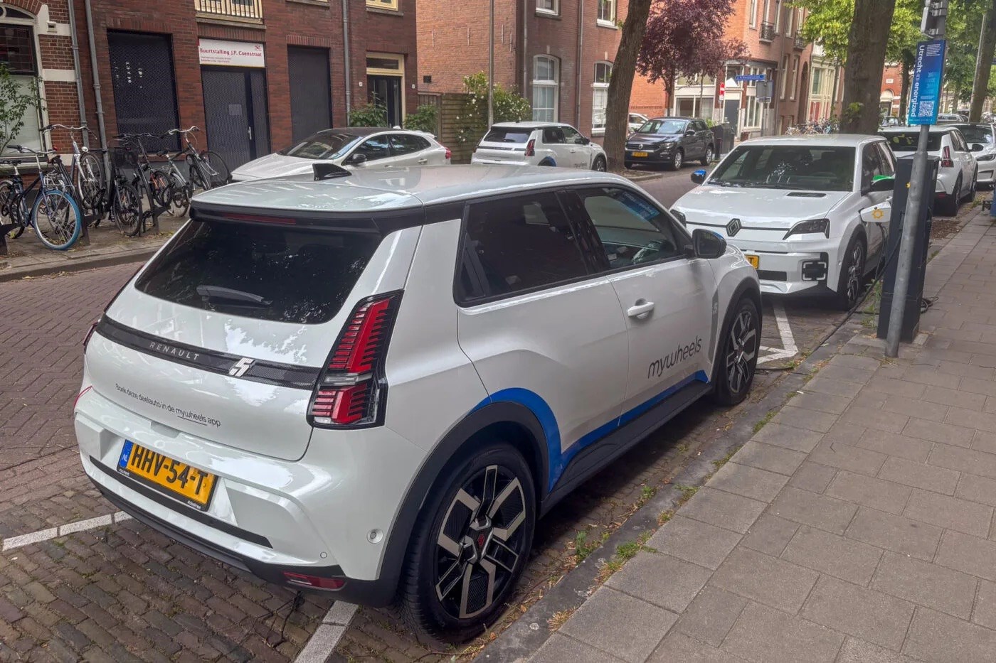 Hollanda'nın Utrecht kentindeki elektrikli araçlar şebekeyi besliyor hollandanin utrecht kentindeki elektrikli araclar sebekeyi besliyor 1 uQWXelaL