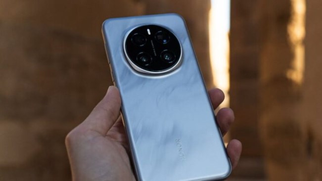 honor cift 200 mp kameraya sahip birinci telefonu piyasaya surmeye hazirlaniyor 0 RrdXphfk