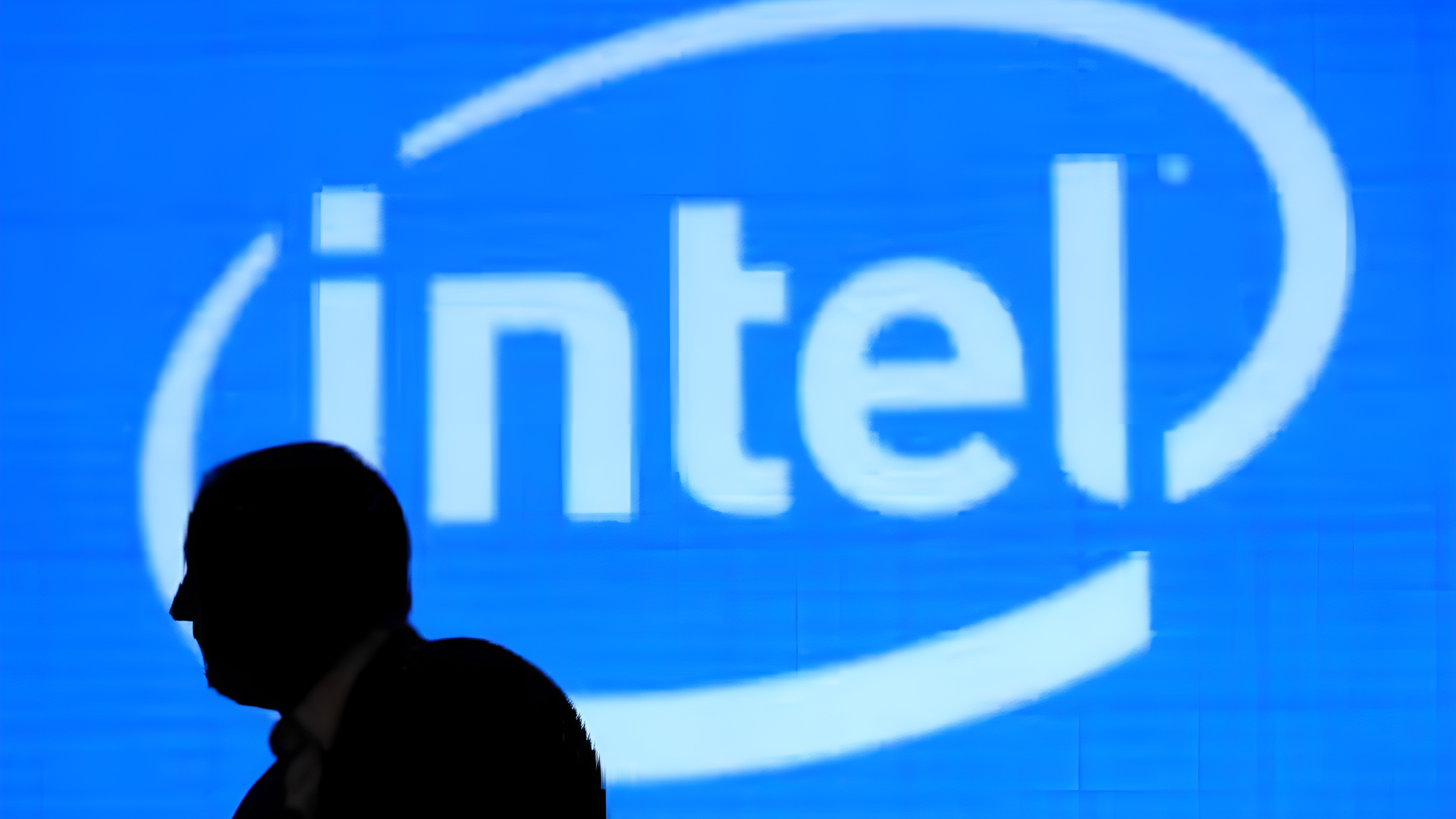 intelin is gucu azaliyor 24 bin kisiyi isten cikaracak 0 CXeJ1LYZ