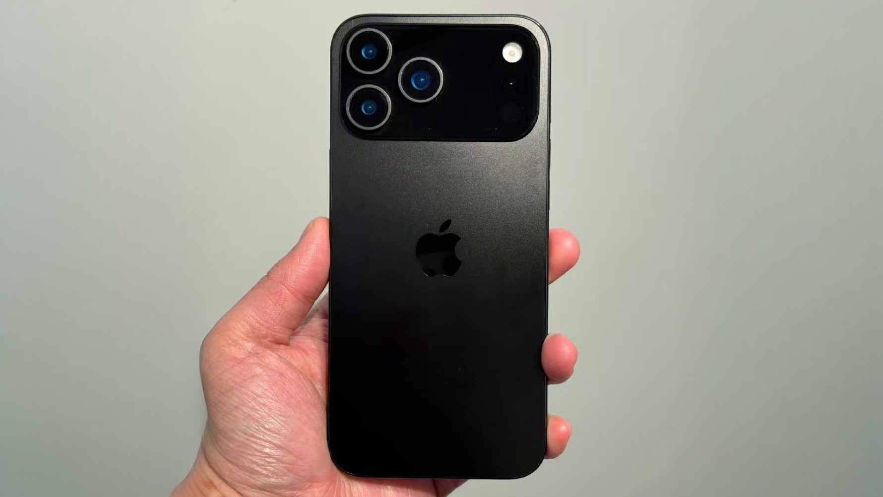 iphone 17 pro maxin batarya kapasitesi ortaya cikti 0 L5JFCZpV
