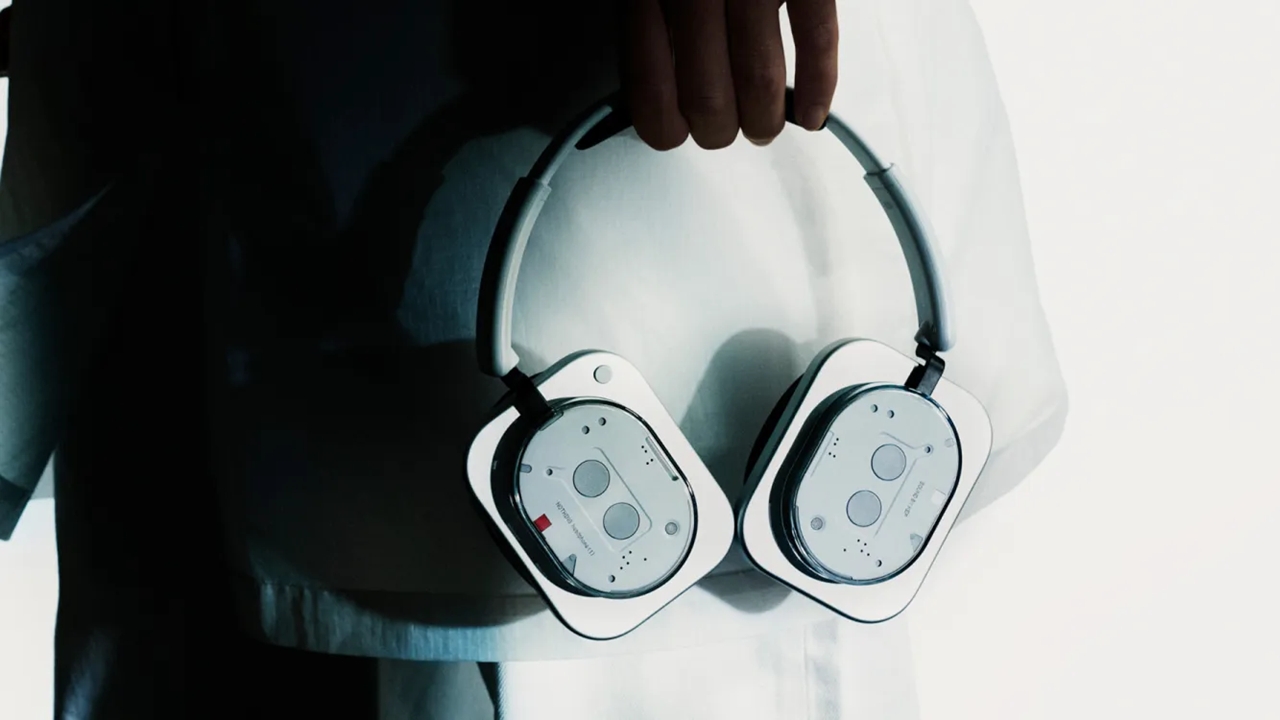 nothing dizayniyla dikkatleri uzerine ceken birinci kulakligi headphone 1i tanitti iste ozellikleri ve fiyati CC7hTECq