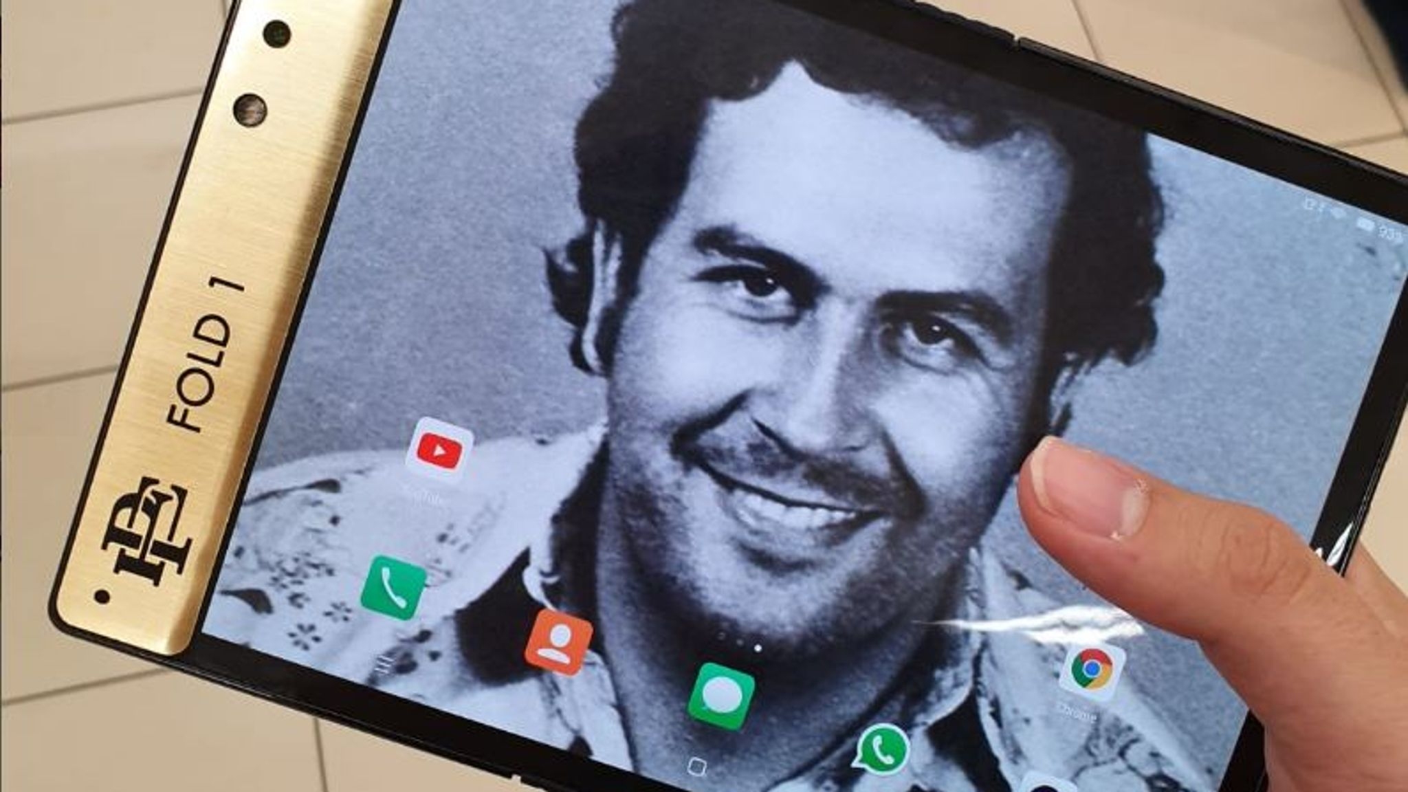pablo escobarin ismi bile curum islemeye devam ediyor escobar phone ceosu dolandiricilik ve para v66vCjCy