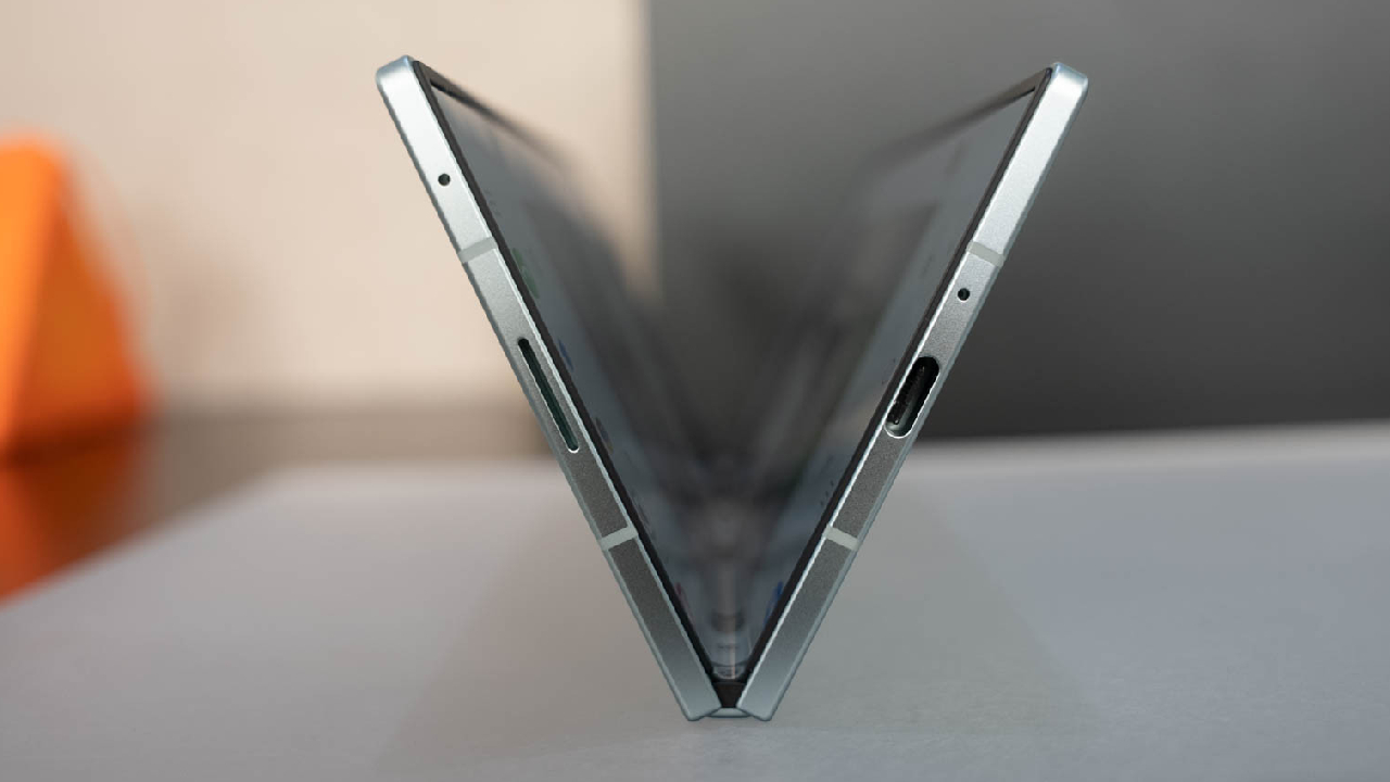 samsung galaxy fold7nin 500000 sefer katlanip acilmaya dayanabildigi aciklandi 0 hluAtO3g