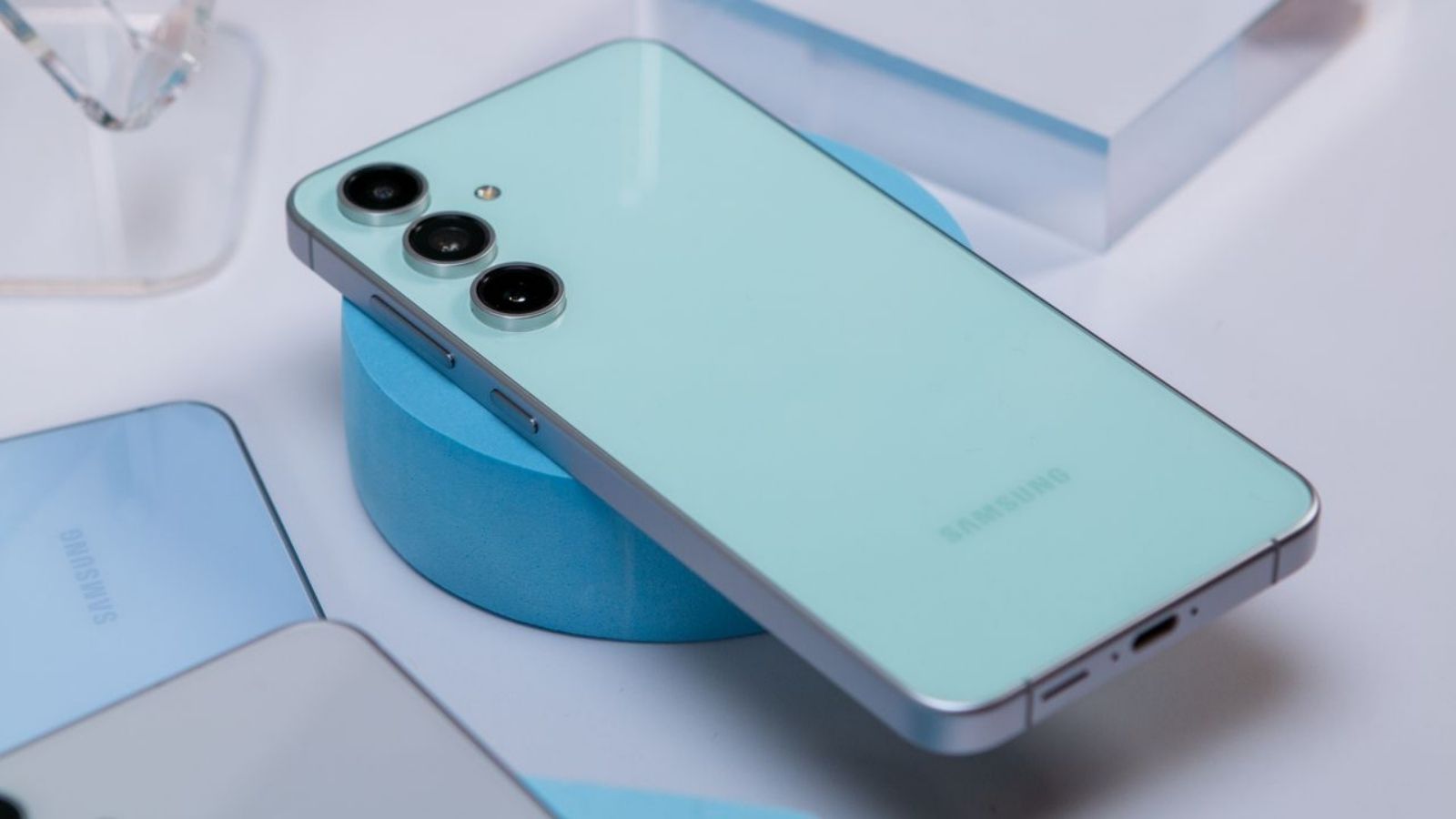 samsung galaxy s25 fe tasarimi sizdi 0 f8sii3r1