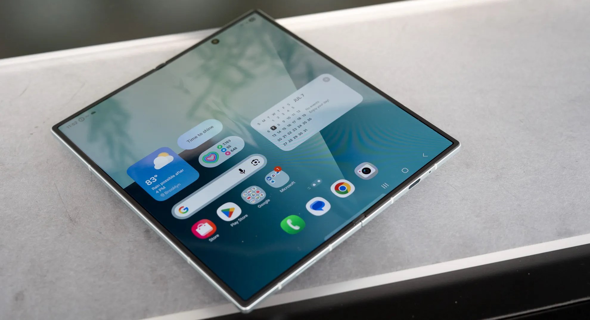 Samsung Galaxy Z Fold 7'yi ince ve güçlü yapan özellikler samsung galaxy z fold 7yi ince ve guclu yapan ozellikler 1 OXzX8F2e