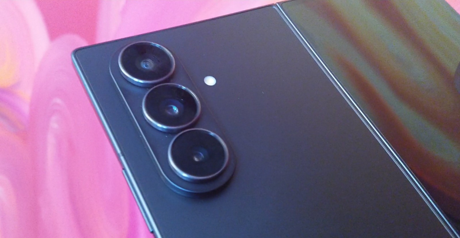 sizinti degil gercek ayrintilar galaxy z fold 7 flip 7 flip 7 fe ve r7HWFOS1