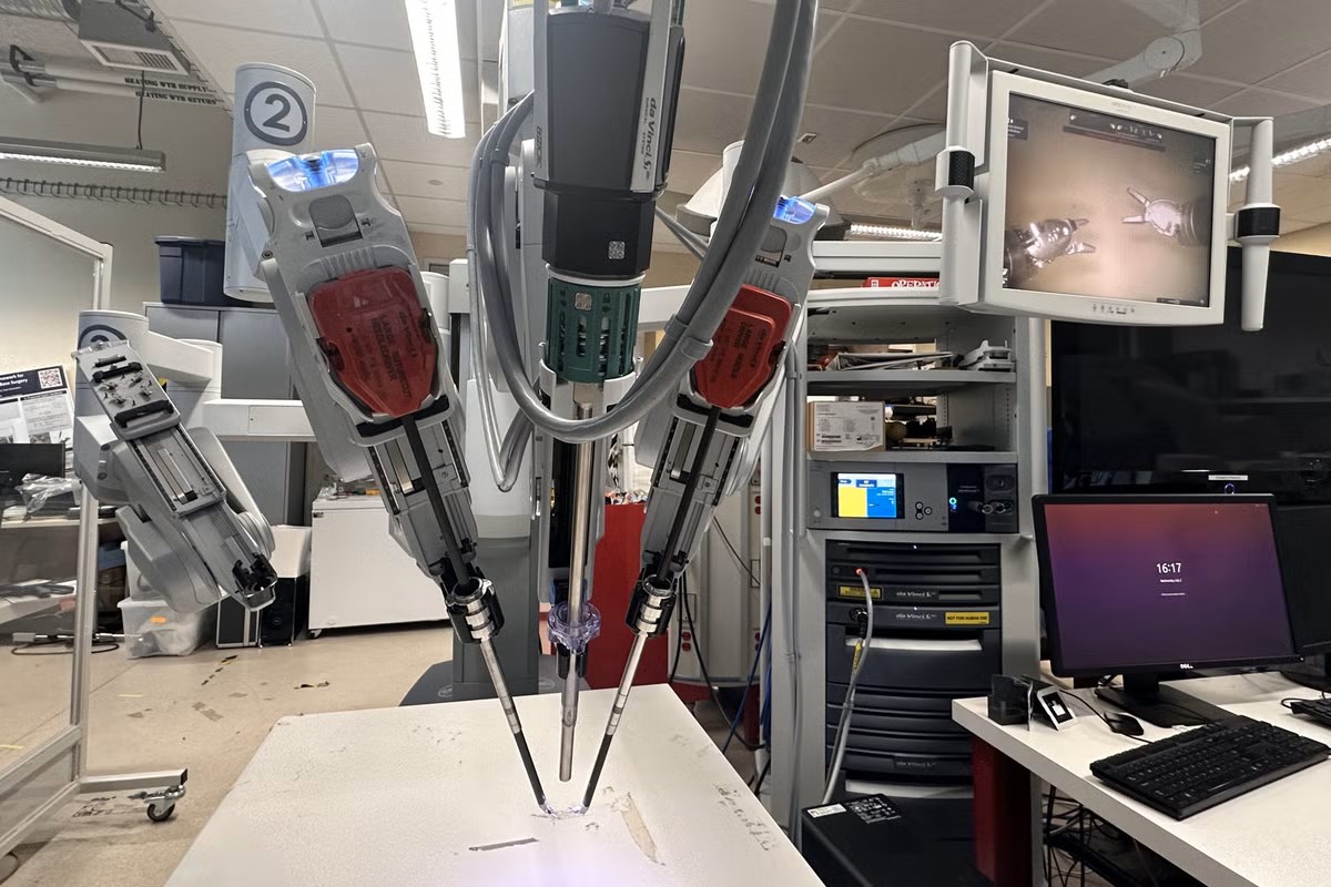 SRT-H: Otonom robot cerrah ile tıpta yeni bir periyot başlıyor srt h otonom robot cerrah ile tipta yeni bir periyot basliyor 0 H3qQhmwn