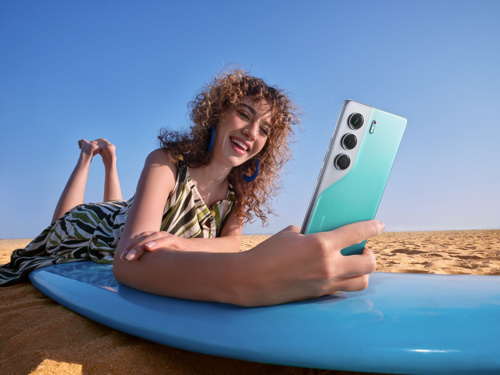 teknolojinin tarz sahibi telefonu tecno camon 40 serisi 0 8AAJQySD