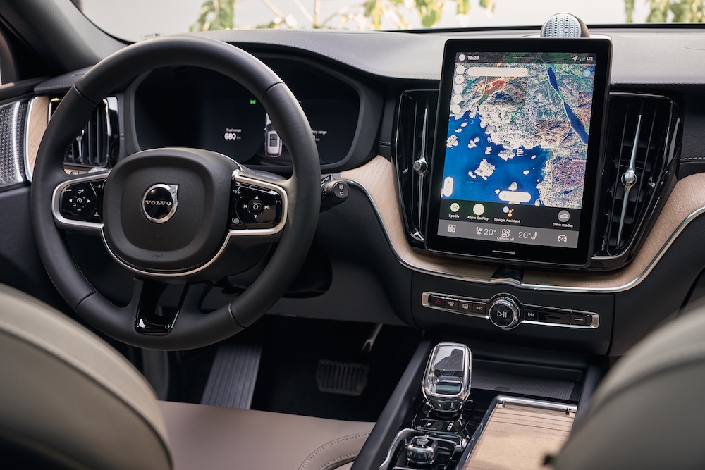 volvo xc60 yenilendi 48 KAAwFihp
