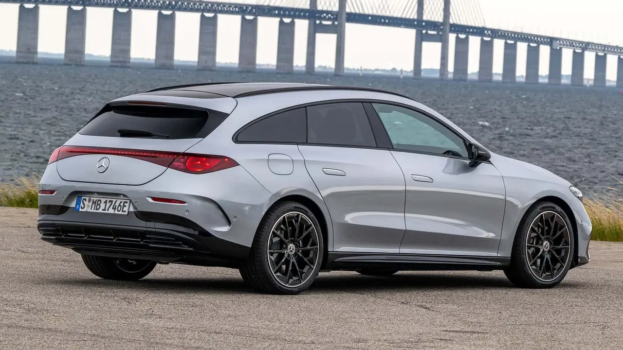 Yeni Mercedes CLA Shooting Brake duyuruldu yeni mercedes cla shooting brake duyuruldu 1 IwvZDNkO